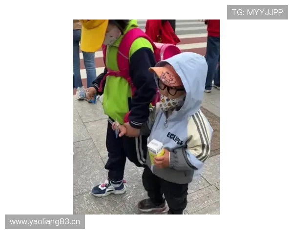 董志豪训练完直接拎着爱马仕去接娃？